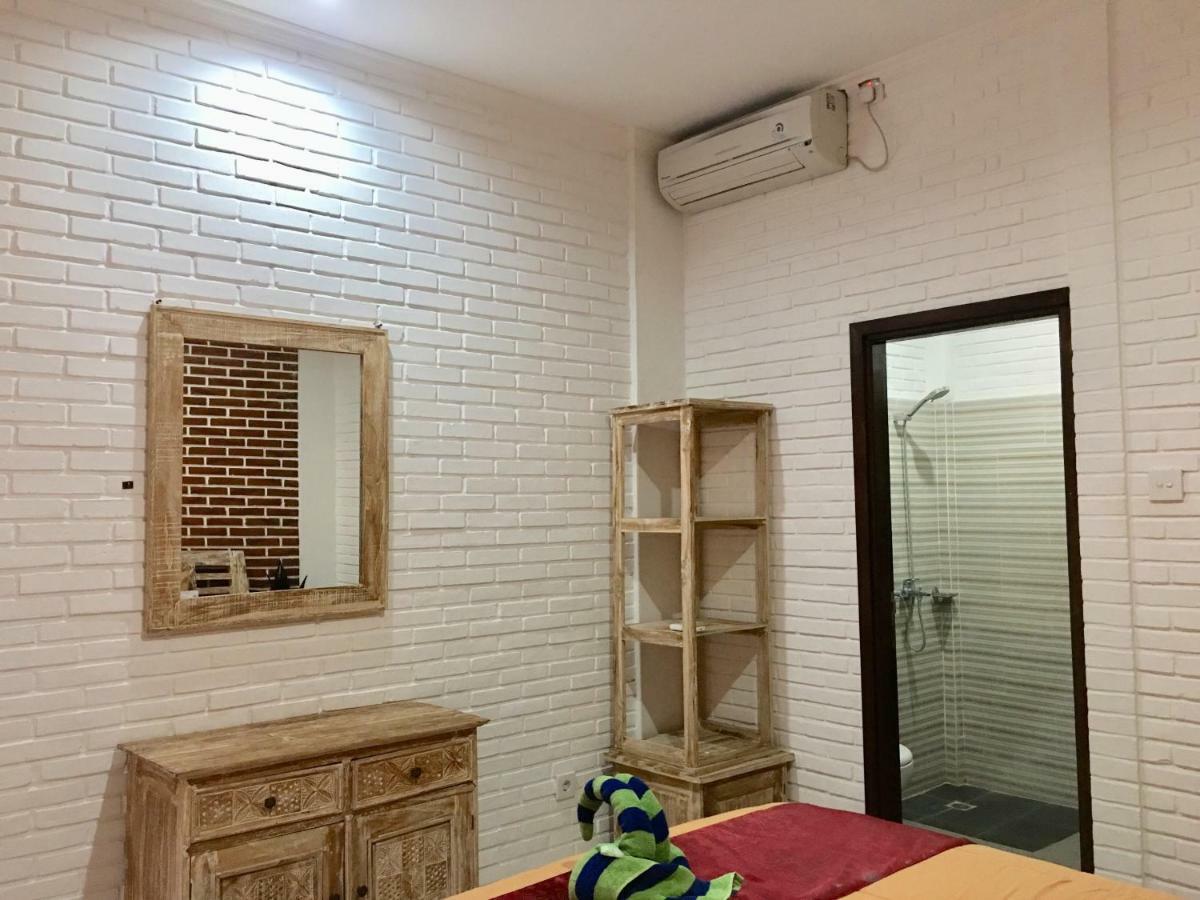 Mikuk Homestay Canggu Eksteriør billede