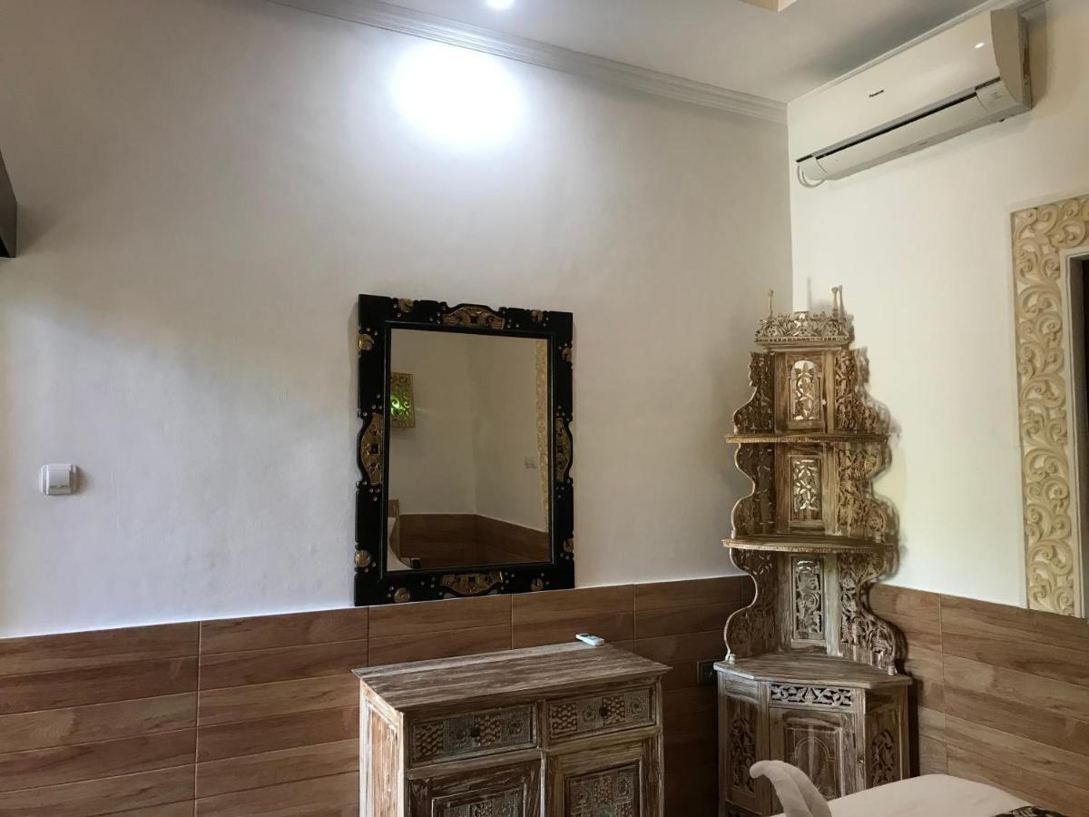 Mikuk Homestay Canggu Eksteriør billede
